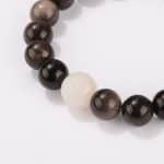 closeup-silver obsidian